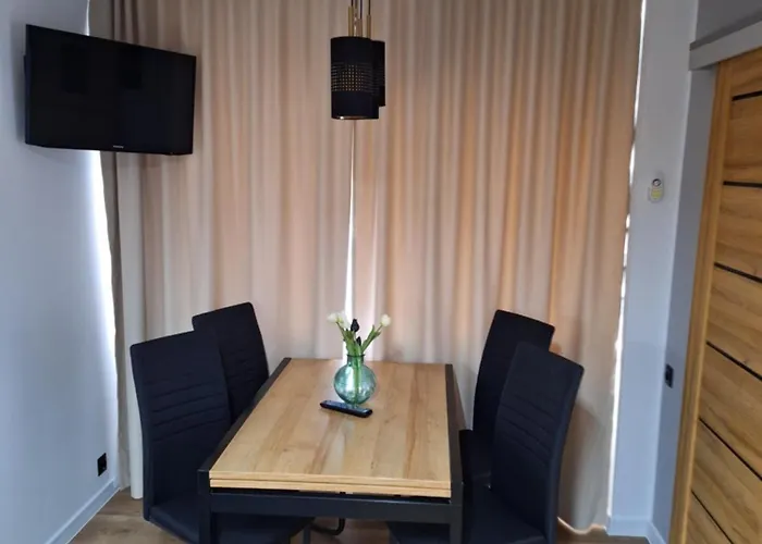 AnanasApart 600 METRÓW MORZE 300 METRÓW STARÓWKA